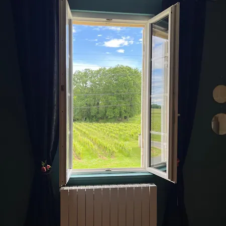 Gite Du Chateau La Rose Des Vents Holiday home